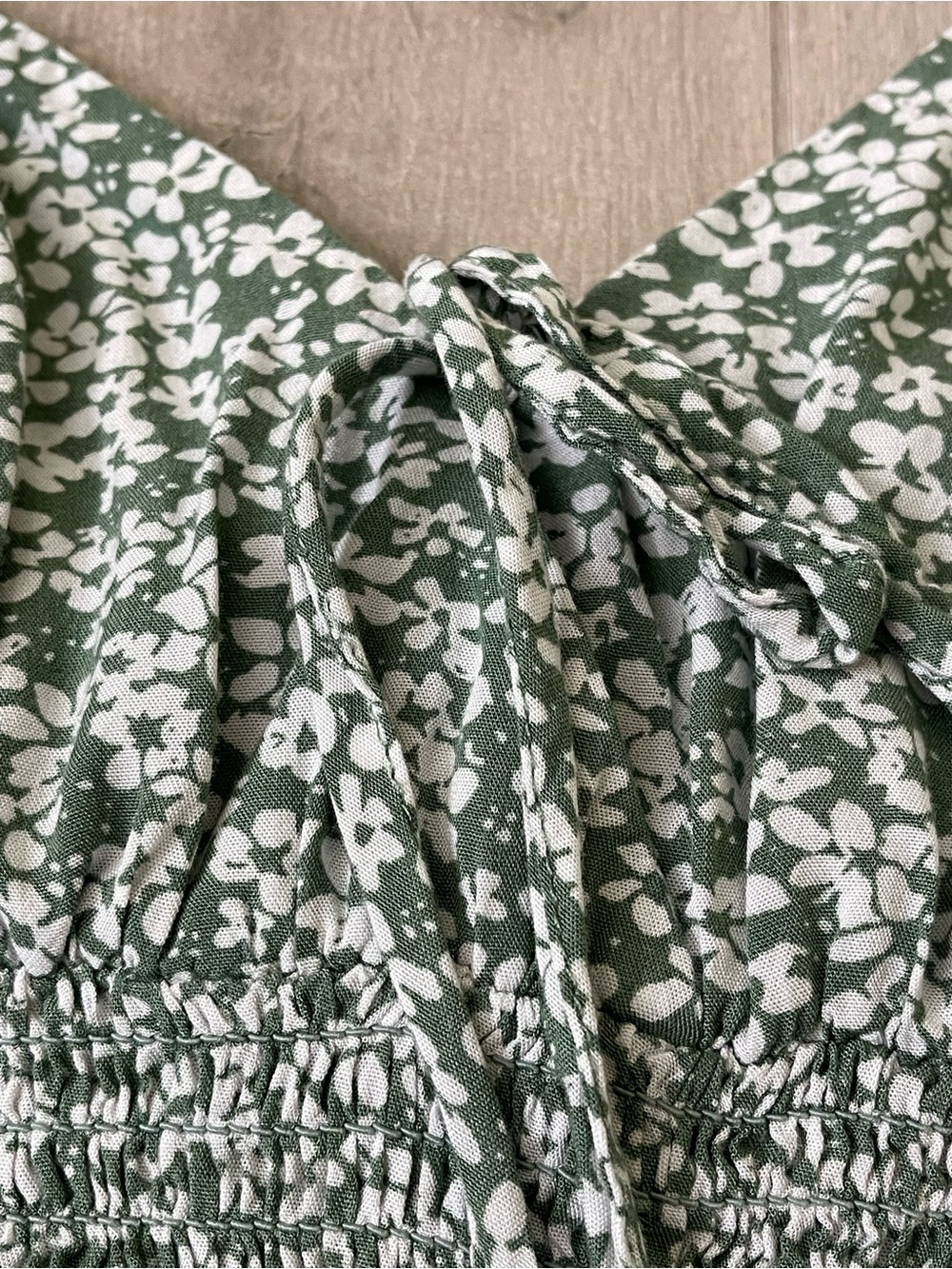 LA Hearts Green Floral Smocked Cami Mini Dress Size Small - Picture 8 of 9